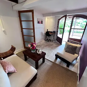  Séjour chez l'habitant Jouanacaera